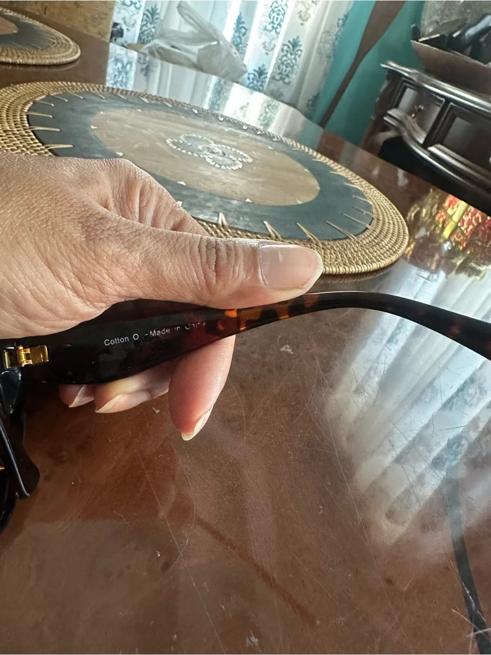 Women’s Cat-Eye Sunglasses in Tortoise Shell - Polarized Brown Lenses
